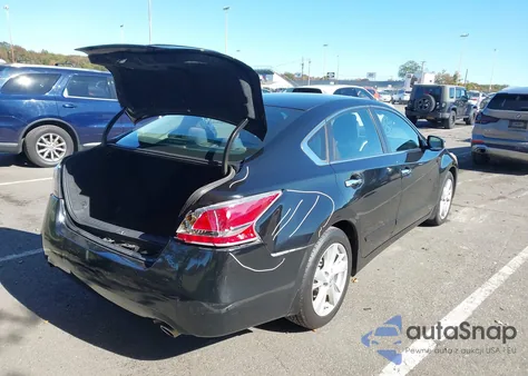 2015 Nissan Altima 2.5 Sv from USA, damaged, VIN 1N4AL3AP4FC196935